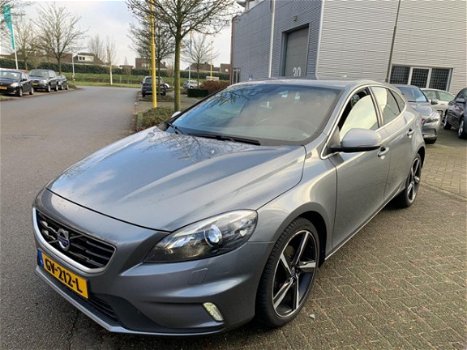 Volvo V40 - 2.0 D2 R-Design R-design, Navi, Xenon, Pdc, trekhaak - 1