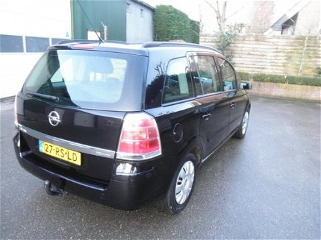 Opel Zafira - 2.2 Enjoy 7 Persoons, Airco, Trekhaak - 1