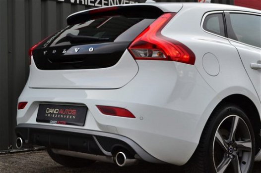 Volvo V40 - 1.6 D2 R-Design 2013 Wit Leer/Navi/LED - 1