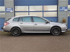 Renault Laguna Estate - 1.5 dCi Executive LEER / PANODAK / NAVI / VOL OPTIES nieuwe APK