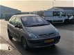 Citroën Xsara Picasso - 2.0i-16V Différence 2 - 1 - Thumbnail