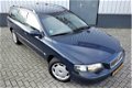 Volvo V70 - 2.4 Comfort Line | NW APK | YOUNGTIMER | AIRCO | - 1 - Thumbnail