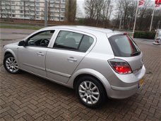 Opel Astra - 1.8 Business Automaat 5-drs. + Airco 77.600 km