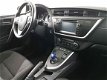 Toyota Auris Touring Sports - 1.8 Hybrid Lease Nav, Pano dak, Pdc, Xenon, Ecc, Lv - 1 - Thumbnail