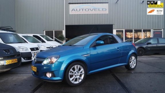 Opel Tigra TwinTop - 1.4-16V Cosmo XENON KEURIGE NEDERLANDSE AUTO - 1