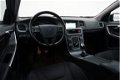 Volvo S60 - 2.0 D2 Kinetic Business | Navigatie | Parkeersensoren Achter | Trekhaak | - 1 - Thumbnail