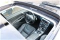 Volvo V60 - 2.4 D6 AWD Plug-In Hybrid R-Design Intellisafe Pro Line Adapt Cr.| Stuur verw.| Schuifda - 1 - Thumbnail