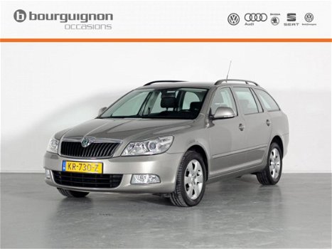 Skoda Octavia Combi - 1.9 TDI Ambition , Clima, Airco, Parkeersenoren, Trekhaak - 1