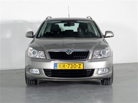 Skoda Octavia Combi - 1.9 TDI Ambition , Clima, Airco, Parkeersenoren, Trekhaak - 1