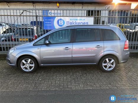 Opel Zafira - 1.9 CDTi Executive/Cruise/Airco/Navi/7p - 1