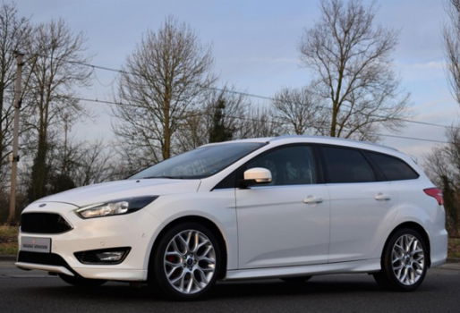 Ford Focus Wagon - 1.5 Titanium Edition ST-Line 150pk | Navi - 1