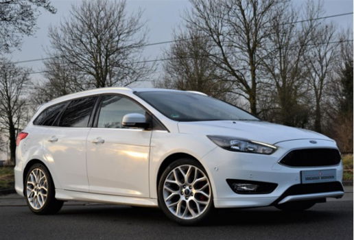 Ford Focus Wagon - 1.5 Titanium Edition ST-Line 150pk | Navi - 1