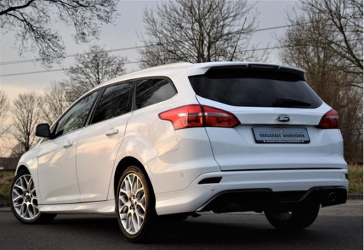 Ford Focus Wagon - 1.5 Titanium Edition ST-Line 150pk | Navi - 1