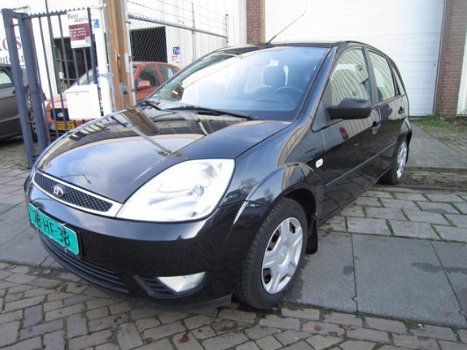 Ford Fiesta - 1.4-16V Ghia - 1