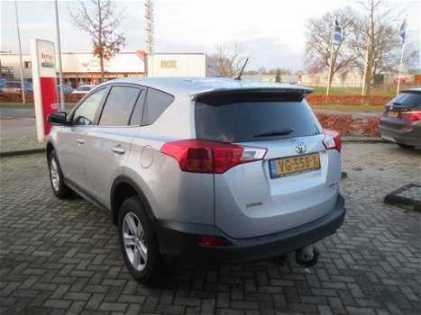 Toyota RAV4 - 2.2 D-4D Dynamic grijs-kenteken 4x4 - 1