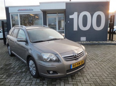 Toyota Avensis Wagon - 2.2 D-4D D-CAT Clean Power Executive - 1