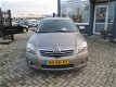 Toyota Avensis Wagon - 2.2 D-4D D-CAT Clean Power Executive - 1 - Thumbnail