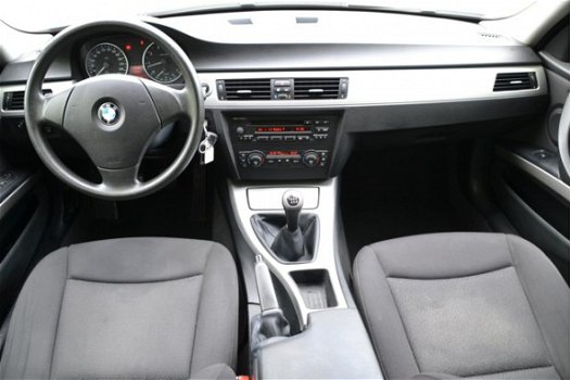 BMW 3-serie Touring - 318i BJ'06 Trekhaak APK 01-2021 - 1