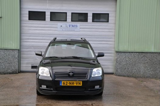 Toyota Avensis Wagon - 2.0 VVTi Executive Automaat Airco BJ'04 - 1