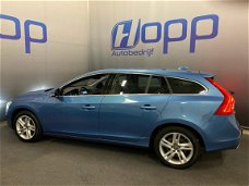 Volvo V60 - 2.4 D6 AWD Plug-In Hybrid Summum EX BTW (€ 16.275, - incl. BTW) inclusief 12 maanden gar