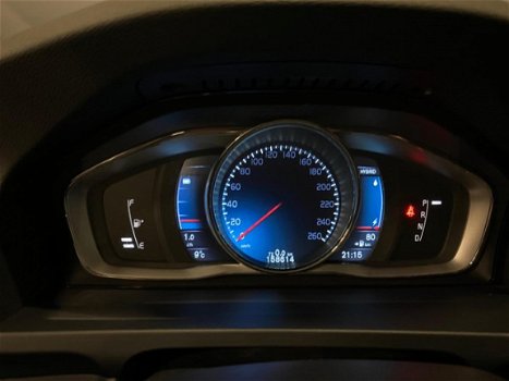 Volvo V60 - 2.4 D6 AWD Plug-In Hybrid Summum EX BTW (€ 16.275, - incl. BTW) inclusief 12 maanden gar - 1