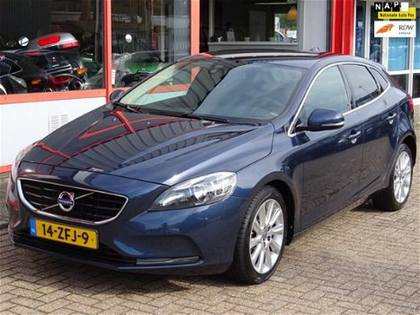 Volvo V40 - 1.6 D2 Momentum - 1