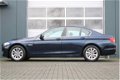 BMW 5-serie - 523i High Executive Clima/Cruise/Elek.Ramen/C.V/Navi/PDC/Stoelverwarming/BiXenon/Keyle - 1 - Thumbnail