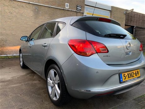 Opel Astra Sports Tourer - 1.4 Business + Cruise control/Parkeerhulp/Airco - 1