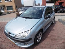 Peugeot 206 - 2.0-16V GTI Airco, elec.pakket, lmv's