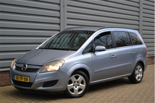 Opel Zafira - 1.9 CDTi Executive 7 PERSOON NAV. AIRCO LM-VELGEN + INRUIL MOGELIJK - 1