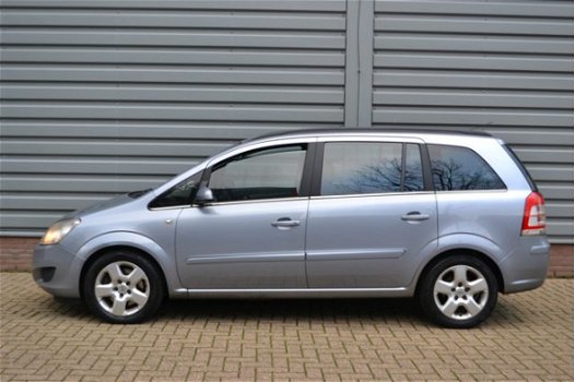 Opel Zafira - 1.9 CDTi Executive 7 PERSOON NAV. AIRCO LM-VELGEN + INRUIL MOGELIJK - 1