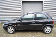 Opel Corsa - 1.6i-16V GSi Elek. Ramen Lm-Velgen APK + Inruil Mogelijk