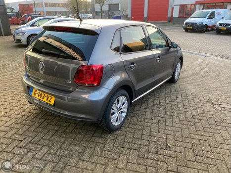 Volkswagen Polo - 1.2 TSI R-Line Edition dealer onderhouden - 1