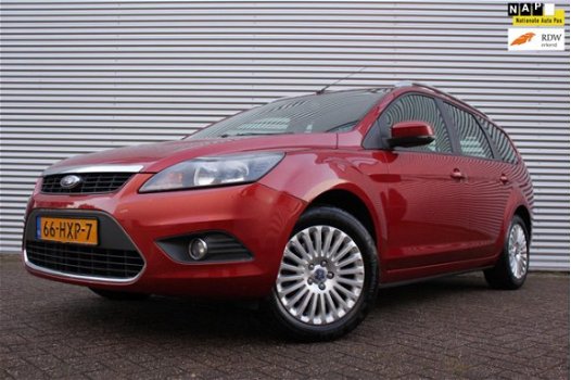 Ford Focus Wagon - 2.0 Titanium / 1e EIGENAAR / AUTOMAAT / NAVI / PDC - 1