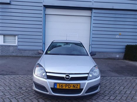 Opel Astra - 1.7 CDTi Essentia APK 14-09-2020 AIRCO/CRUISE/2 X SLEUTELS - 1