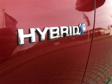 Toyota Yaris - 1.5 Full Hybrid Dynamic I Trekhaak I Navi - 1