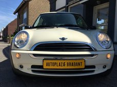 Mini Mini Cooper - 1.6 / AIRCO/ ELEKT.PAKKET/ CV/ VELGEN/ NIEUWE APK