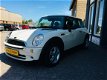 Mini Mini Cooper - 1.6 / AIRCO/ ELEKT.PAKKET/ CV/ VELGEN/ NIEUWE APK - 1 - Thumbnail