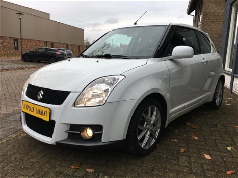 Suzuki Swift - 1.6 Sport 125 PK/ CLIMATE/ USB/ STOELVERWARMING/ KEYLESS/ CV/ NIEUWE APK - 1