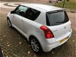 Suzuki Swift - 1.6 Sport 125 PK/ CLIMATE/ USB/ STOELVERWARMING/ KEYLESS/ CV/ NIEUWE APK - 1 - Thumbnail