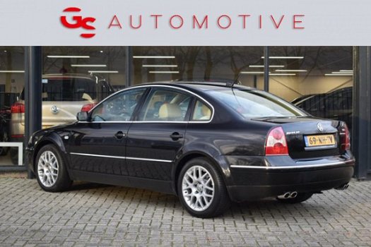 Volkswagen Passat - 4.0 W8 4Motion 275PK 1e eig. met leer, navigatie en xenon, in zeer goede staat - 1