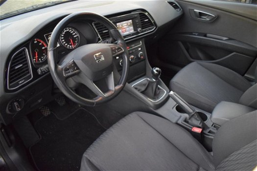 Seat Leon - 1.2 TSI Style 105PK 1e eig 5drs met bluetooth bellen, climate control, cruise control, l - 1