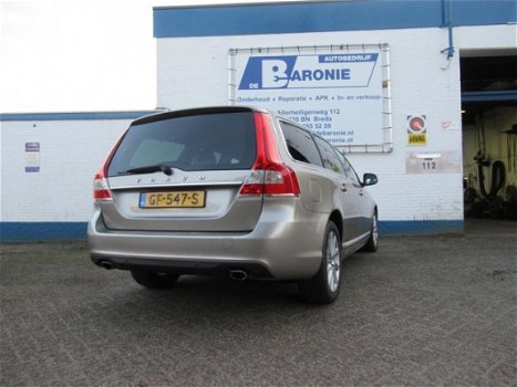 Volvo V70 - 2.0 D4 Nordic+ 6 maanden Bovag garantie, stand kachel - 1