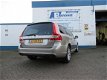 Volvo V70 - 2.0 D4 Nordic+ 6 maanden Bovag garantie, stand kachel - 1 - Thumbnail