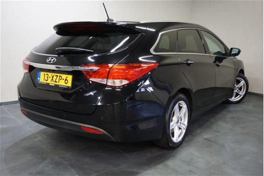 Hyundai i40 Wagon - 1.7 CRDi Blue Business Edition - 1