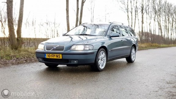 Volvo V70 - 2.4 T Geartr. C.L. schuifdak - 1