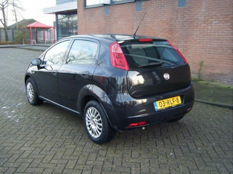 Fiat Grande Punto - Grand1.3 Multijet 16v 85 Actual - 1