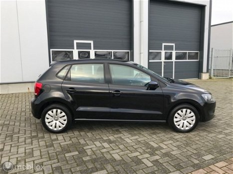 Volkswagen Polo - 1.2-12V 5DRS AIRCO/CV+AFS/ELCTR RAMEN/NETJES - 1