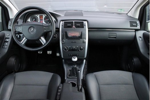 Mercedes-Benz B-klasse - 170 Avantgarde / Clima / PDC V+A - 1