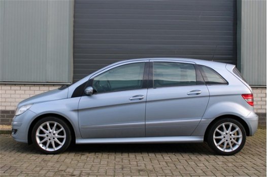 Mercedes-Benz B-klasse - 170 Avantgarde / Clima / PDC V+A - 1